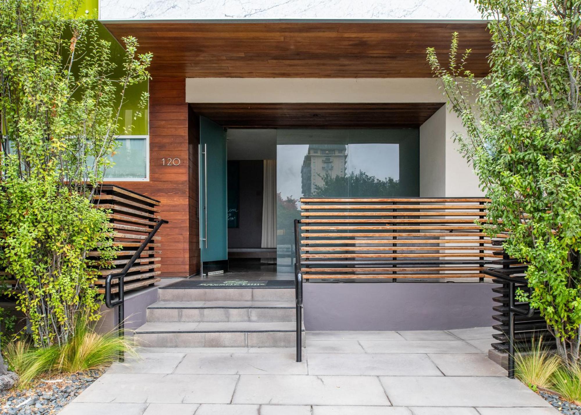Sirtaj - Beverly Hills Los Angeles Exterior foto